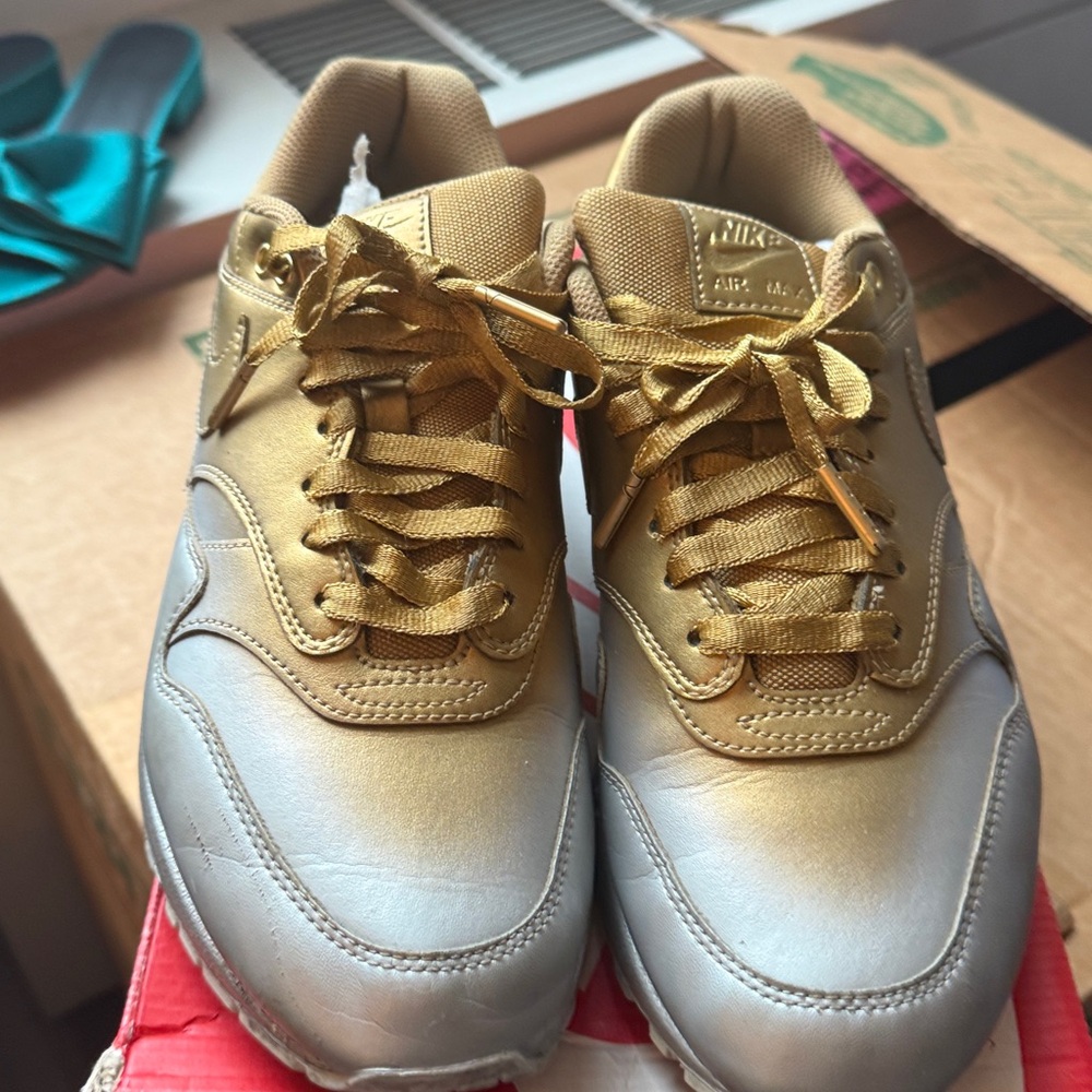 Nike WMNS Air Max 1 LX in Metallic Gold and Platinum